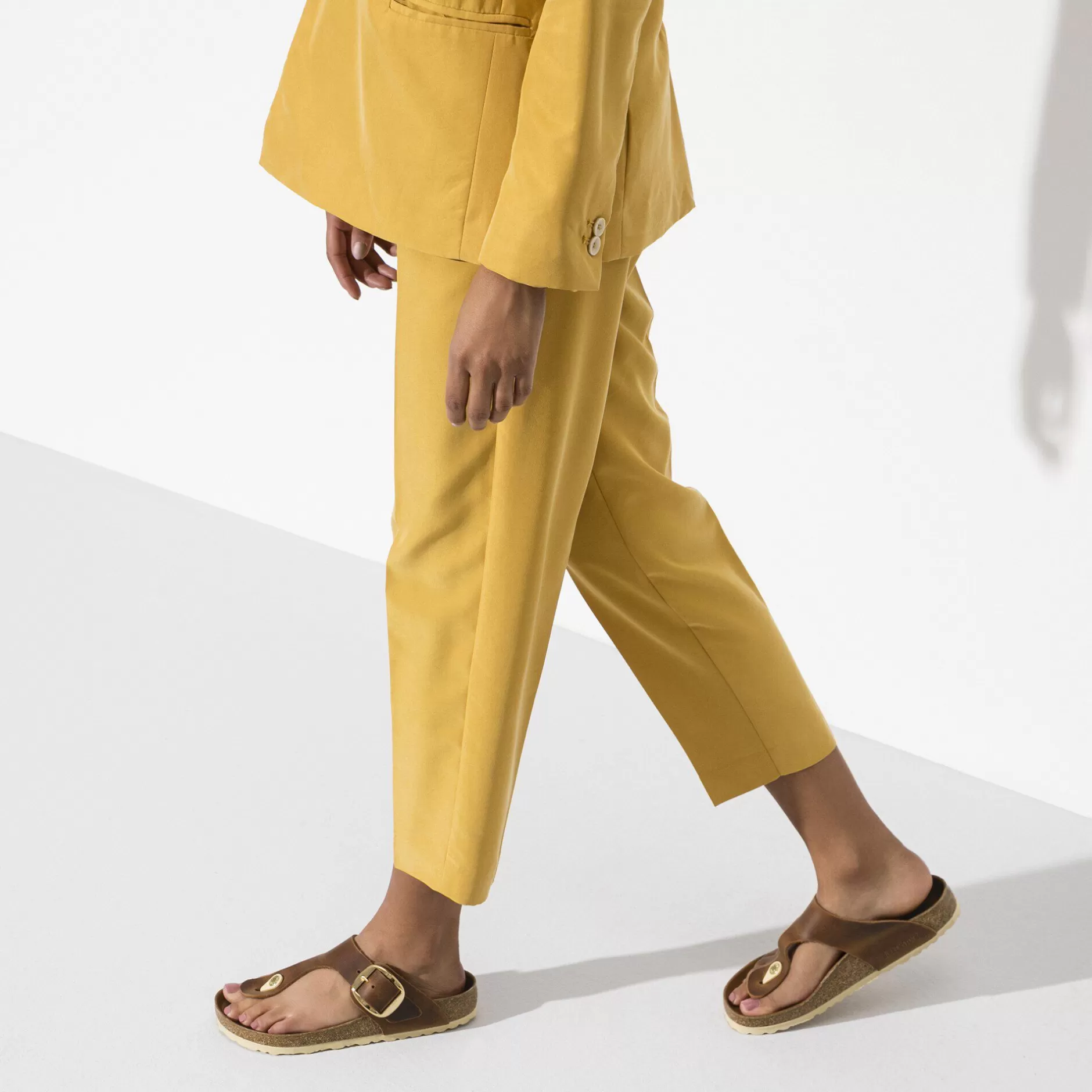 Birkenstock Gizeh Big Buckle Cognac Store