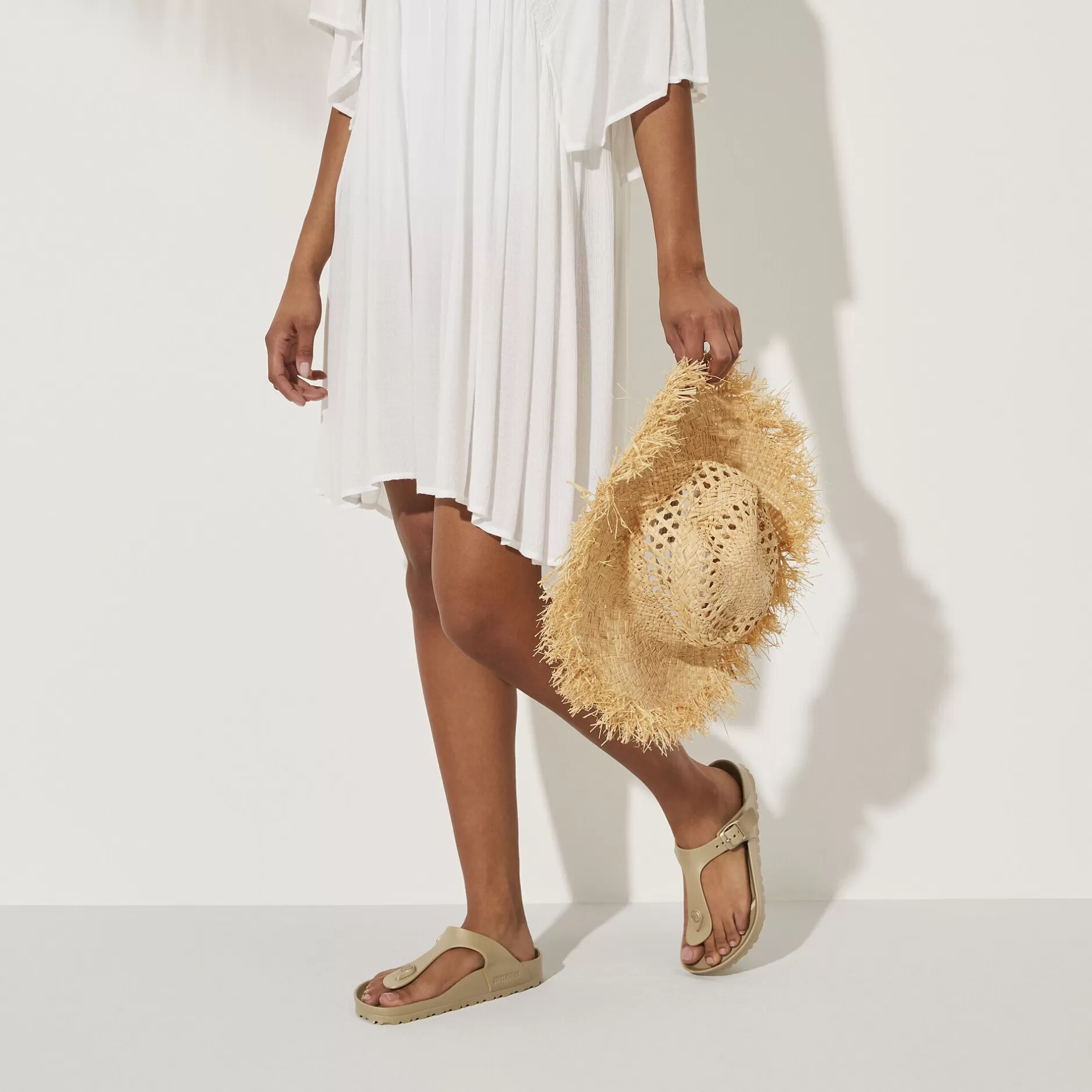 Birkenstock Gizeh Essentials Glamour Gold Fashion